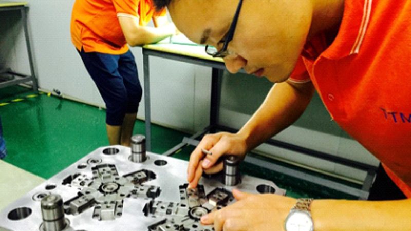 高光模具在家也能制作？揭秘高光模具的DIY之道