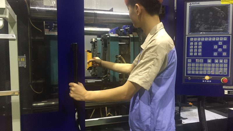 精密模具淬火回火流程：工艺解析与注意事项