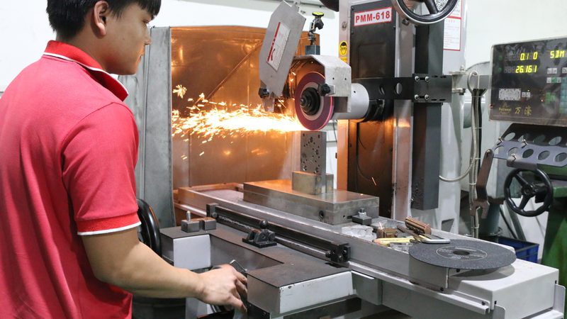 硅胶模具安装：从入门到精通的视频教程大全**