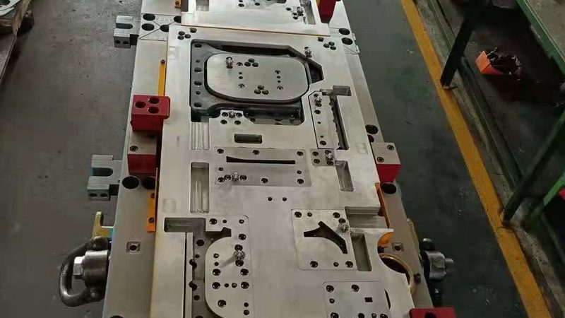 模具标准件尺寸对照表：关键参数解读与应用